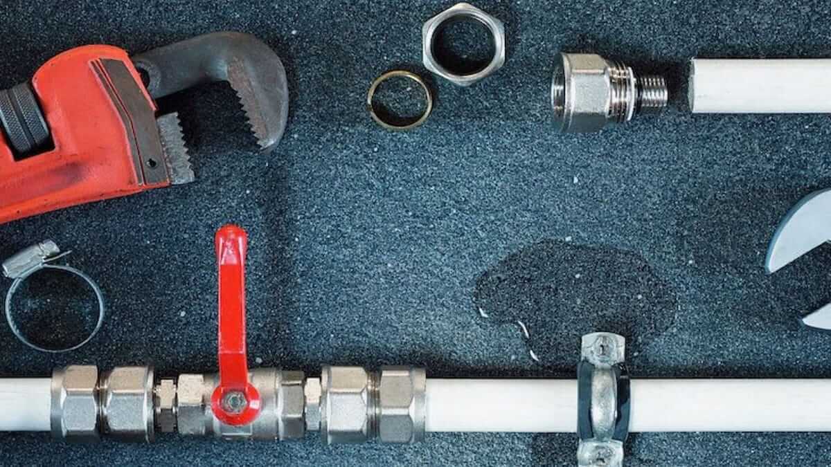 Navigating Plumbing Emergencies: Houston Plumbing Expert’s Guide to Swift Solutions
